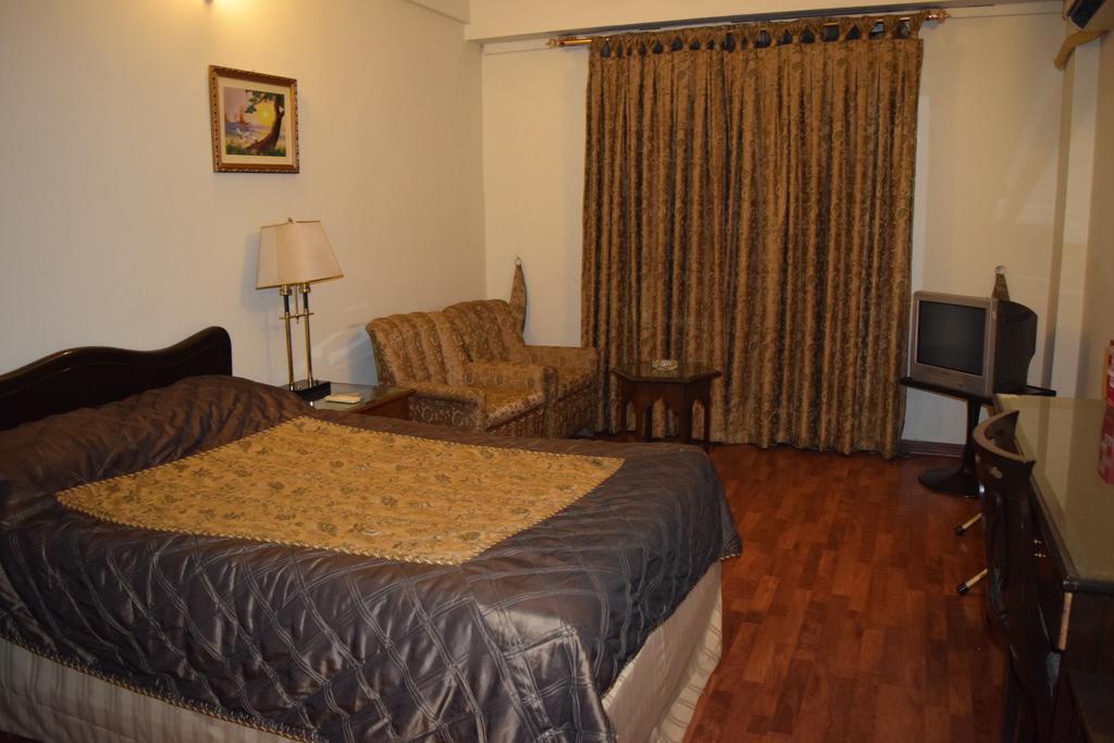 Carlton Tower Hotel Lahore Bilik gambar
